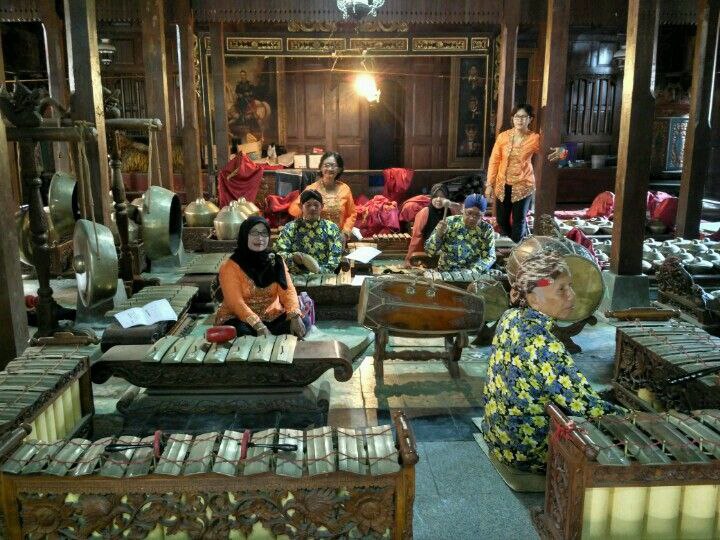 Karawitan Gamelan